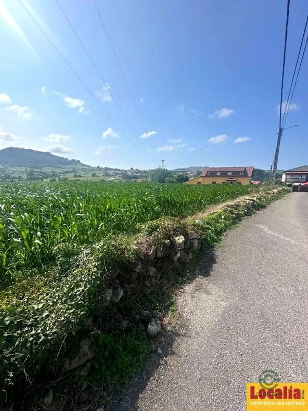Terreno urbano de 2,6502 ha en venta en Santillana Del Mar, Cantabria