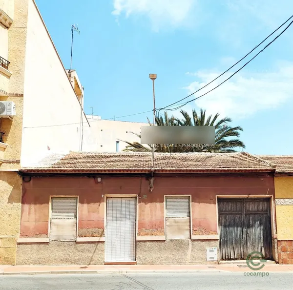Casa de 0,0256 ha en venta en Guardamar del segura, Alicante