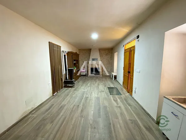 Terreno urbano de 0,0161 ha en venta en Manzanares, Ciudad real