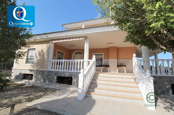 Casa de 0,57 ha en venta en Crevillent, Alicante