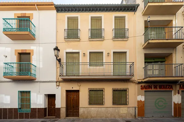 Casa de 0,019 ha en venta en Santa Fe, Granada