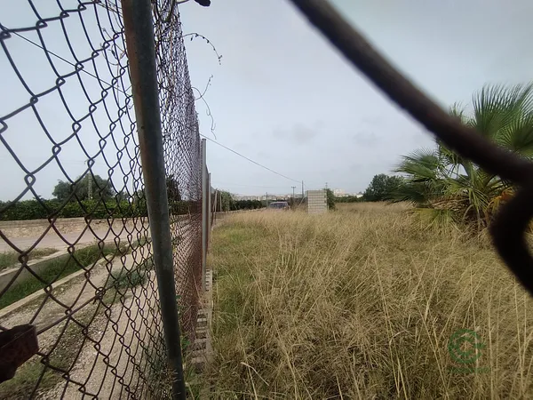 Agricultural property of 0,22 ha for sale in Valencia