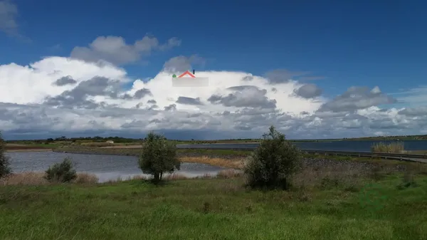 Finca agrícola de 0,4 ha en venta en Beja, Beja