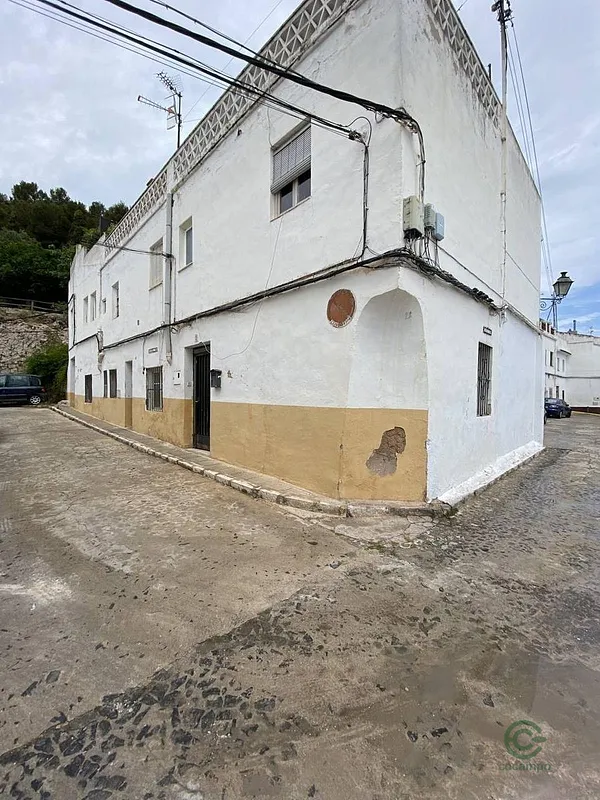 Spot image
