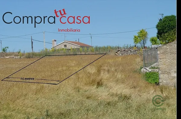 Terreno urbano de 0,05 ha en venta en Urueñas, Segovia