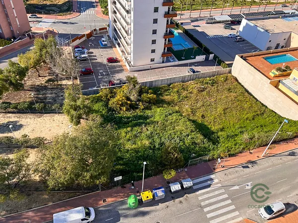 Terreno urbano de 0,0942 ha en venta en Guardamar del Segura, Alicante