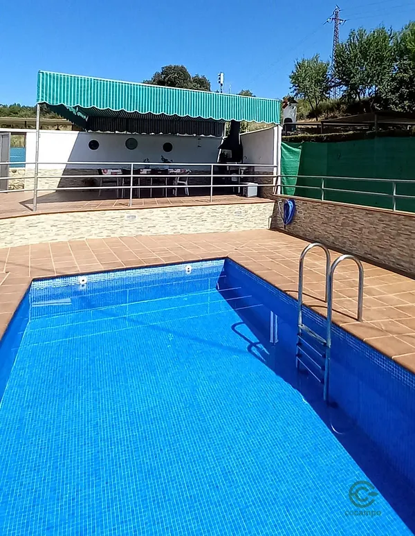 Finca rústica de 0,95 ha en venta en Málaga