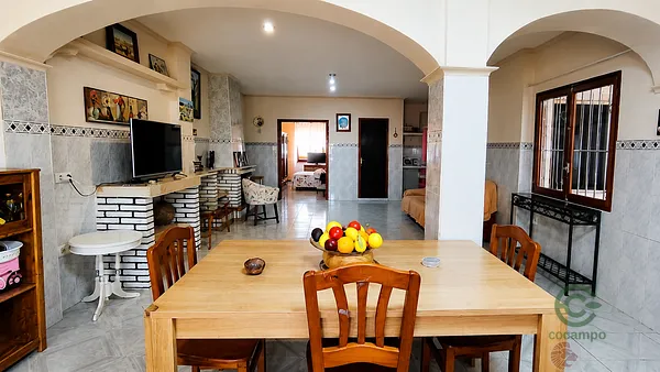 Casa de 0,0309 ha en venta en El Campello, Alicante