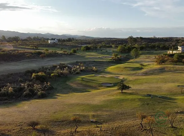 Terreno urbano de 0,1 ha en venta en Córdoba