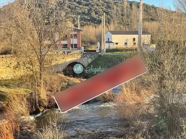 Finca de recreo de 0,012 ha en venta en Pedraza, Segovia