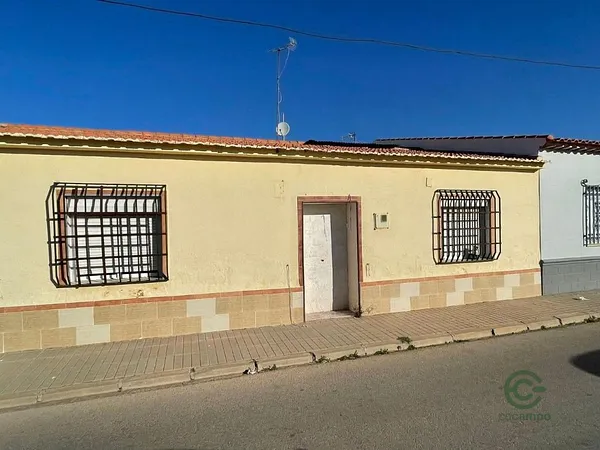 Casa de 0,0242 ha en venta en Socuellamos, Ciudad real