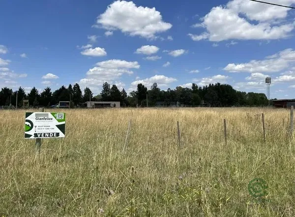 Finca de recreo de 0,2 ha en venta en Buenos aires