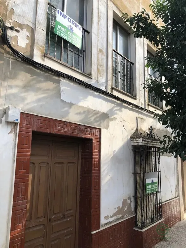 Casa de 0,0154 ha en venta en Almendralejo, Badajoz