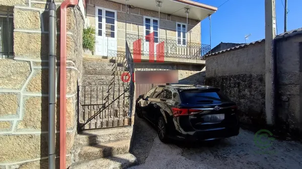 Casa de 0,0192 ha en venta en Castrelo de miño, Orense