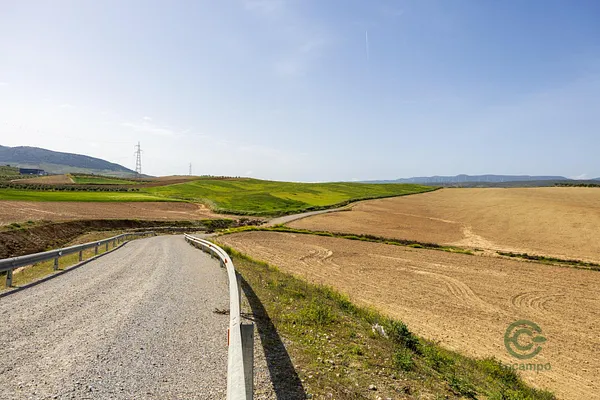 Finca agrícola de 5,8495 ha en venta en Otura, Granada