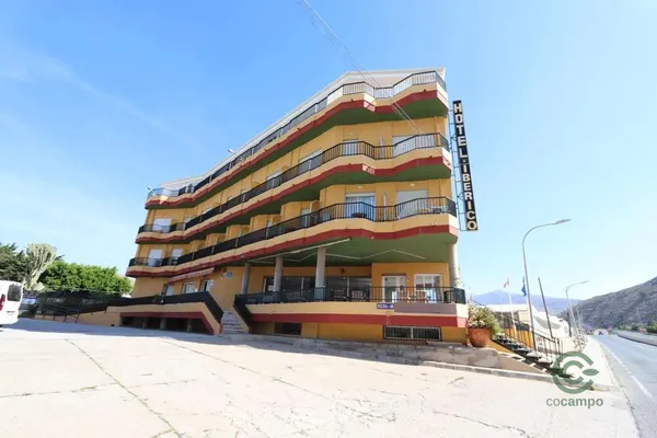 Casa de 0,36 ha per a venda a Granada