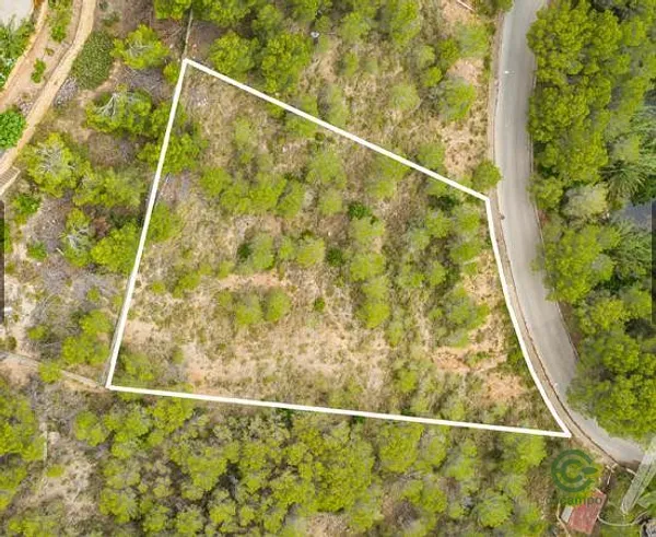 Terreno urbano de 0,23 ha en venta en Altea, Alicante