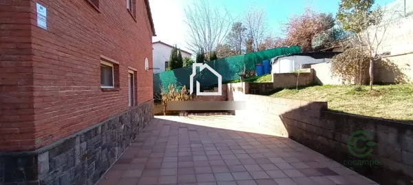 Casa de 0,034 ha en venta en Girona