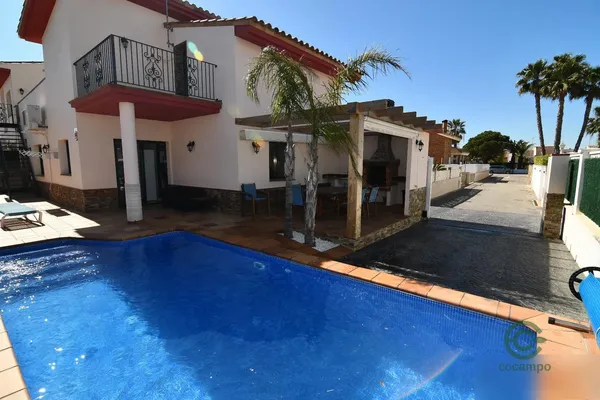 Casa de 0,0143 ha en venta en Deltebre, Tarragona