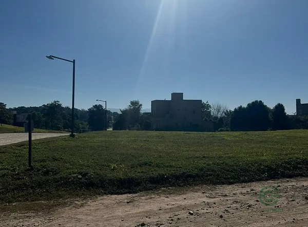 Terreno urbano de 0,06 ha en venta en Tucumán