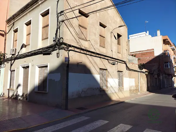 Spot image