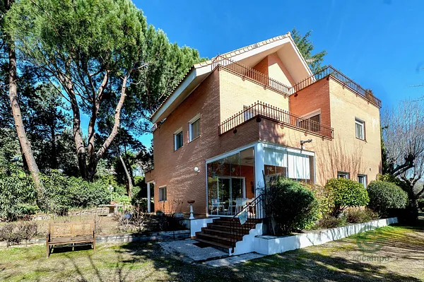 Casa de 0,3 ha en venta en Villanueva del Pardillo, Madrid