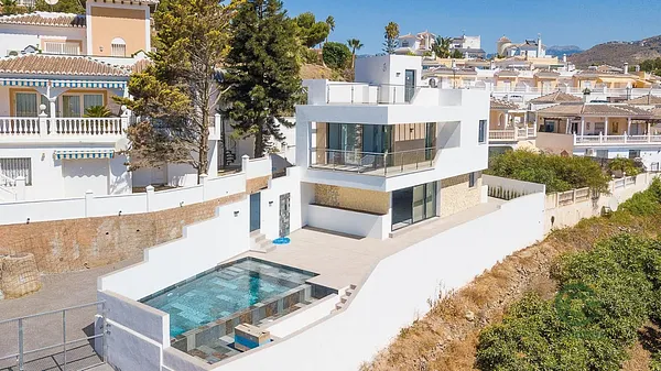 Casa de 0,0311 ha en venta en Málaga