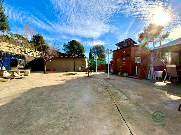 Casa de 0,0583 ha en venta en Rubi, Barcelona