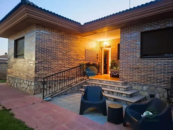 Casa de 0,1 ha en venta en San Cristobal De La Cuesta, Salamanca