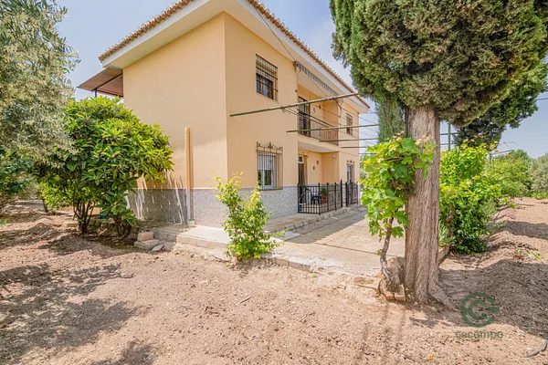 Finca rústica de 0,5245 ha en venta en Baza, Granada
