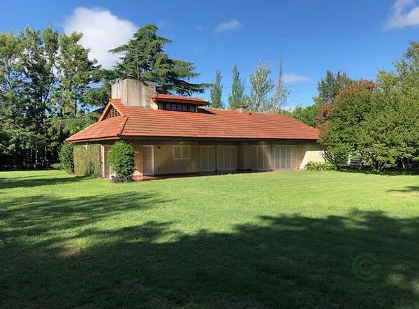 Casa de 0,3 ha en venta en Buenos aires