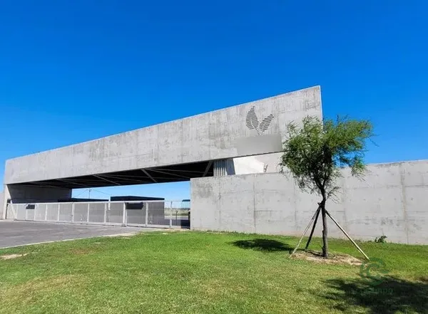 Terreno urbano de 0,11 ha en venta en Santa fe