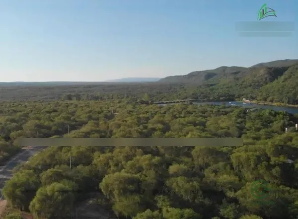 Finca forestal de 0,1 ha en venta en Córdoba