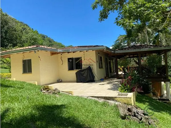 Finca rústica de 0,452 ha en venta en Antioquia