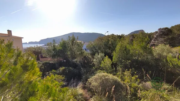 Terreno urbano de 0,0615 ha en venta en Capdepera, Baleares