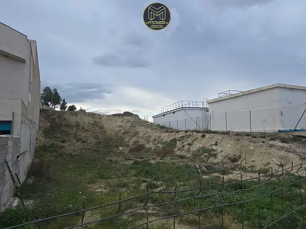 Terreno urbano de 0,0728 ha en venta en La guardia de jaen, Jaen