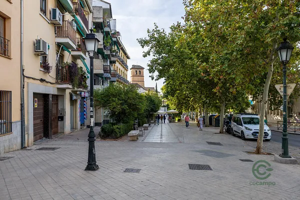 Terreno urbano de 0,023 ha en venta en Granada, Granada