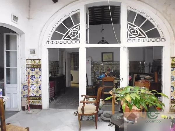 Casa de 0,0345 ha en venta en San fernando, Cádiz