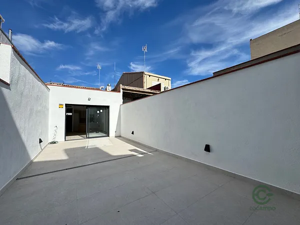 Casa de 0,0158 ha en venta en Sabadell, Barcelona