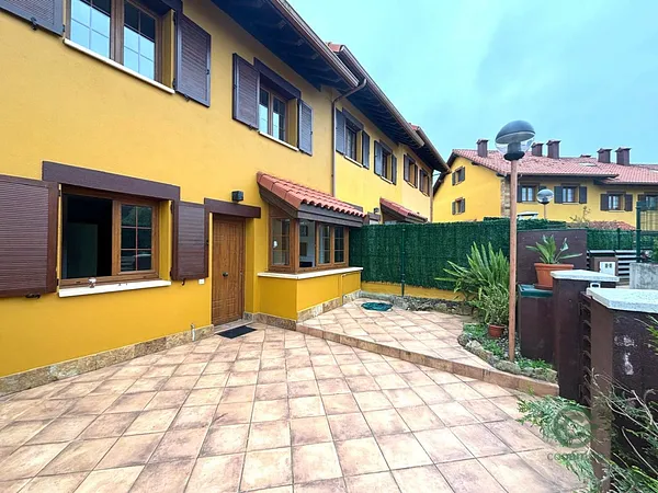 Casa de 0,0189 ha en venta en Ajo (bareyo), Cantabria