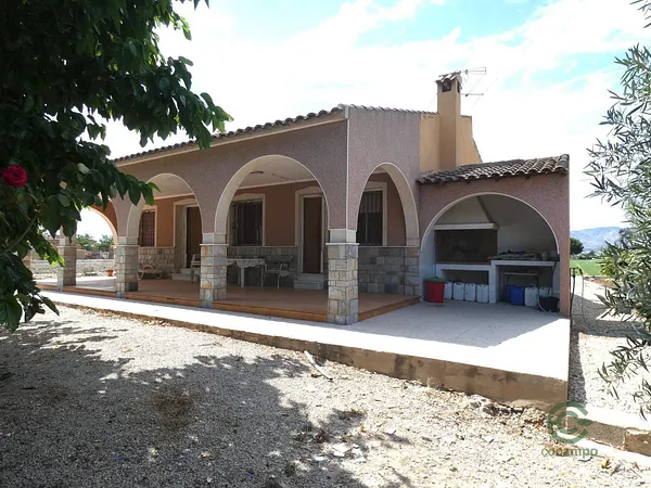 Casa de 1 ha en venta en Crevillent, Alicante