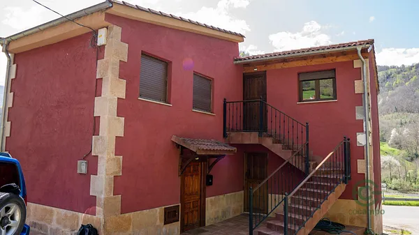 Casa de 0,02 ha en venta en Asturias