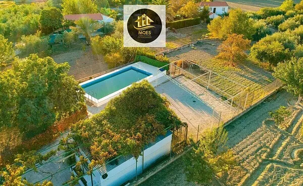 Casa de 0,12 ha en venta en Jaén, Jaen