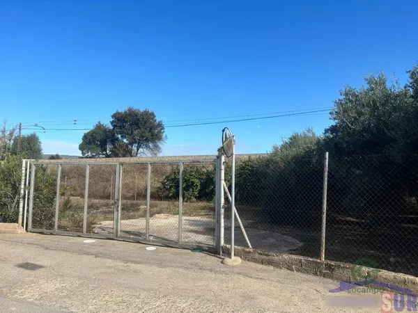 Finca agrícola de 0,14 ha en venta en Córdoba, Córdoba
