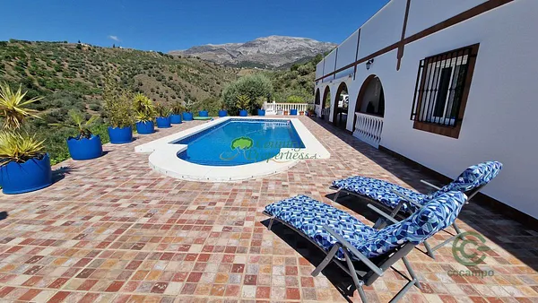 Finca rústica de 1,56 ha en venta en Sedella, Malaga