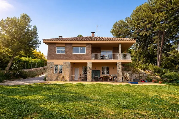 Casa de 0,1909 ha en venta en Sabadell, Barcelona