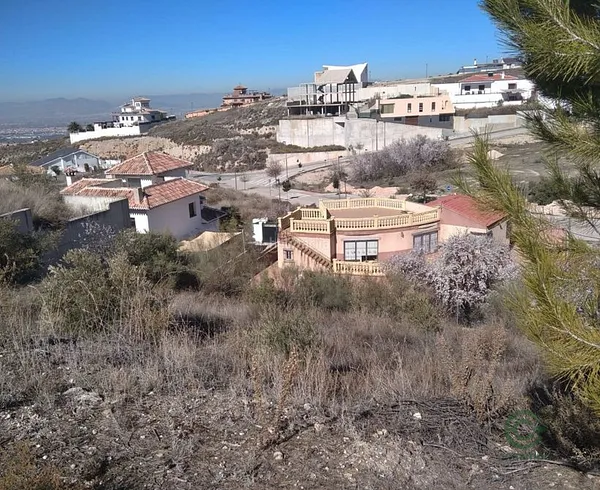 Terreno urbano de 0,075 ha en venta en Gójar, Granada