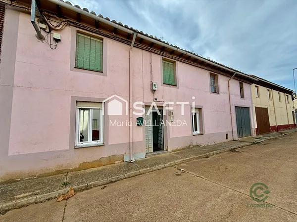 Casa de 0,0145 ha en venta en Matanza de los oteros, León