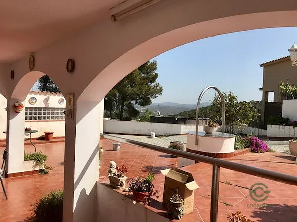Casa de 0,0586 ha en venta en Canyelles, Barcelona