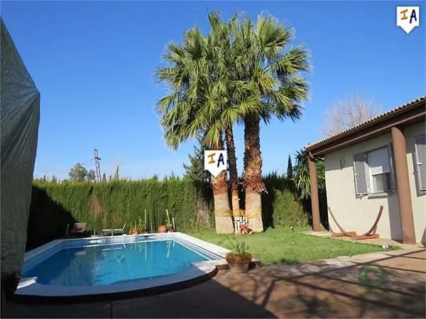 Finca rústica de 0,1061 ha en venta en Jaen (city), Jaen
